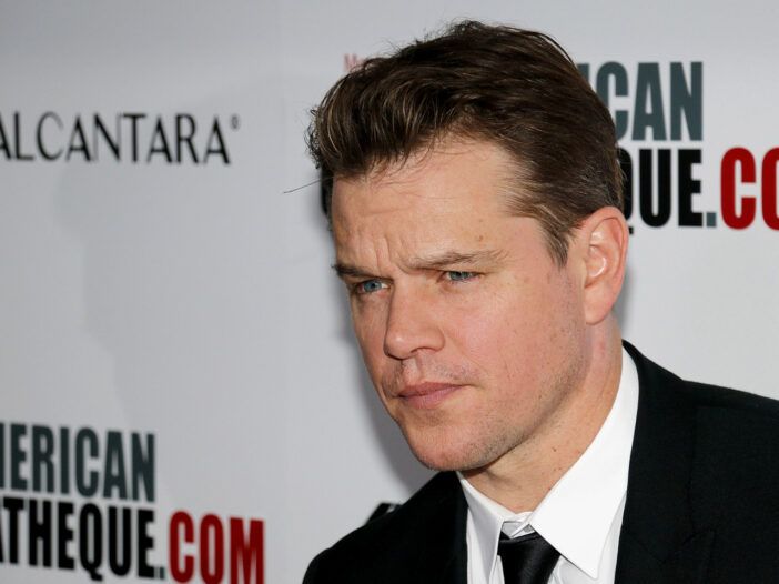 Matt Damon criticado por otras estrellas por una historia reciente sobre el uso pasado de un insulto