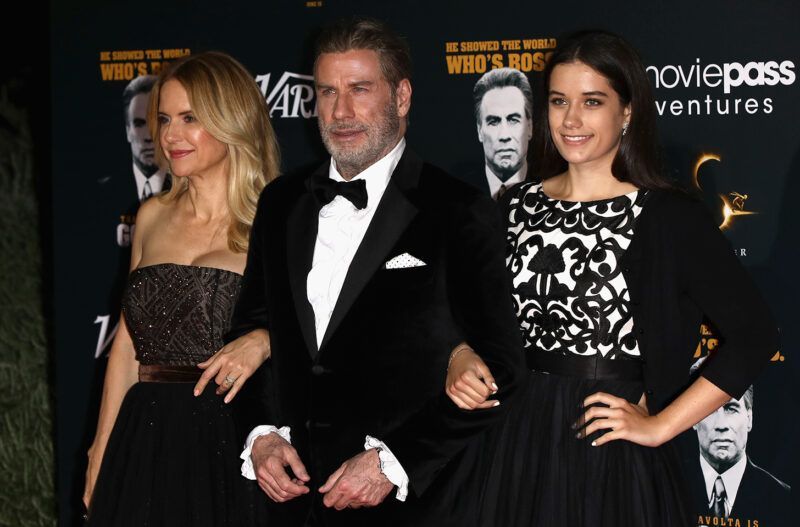 John Travoltas dotter, Ella, avslöjar äntligen hemligt projekt