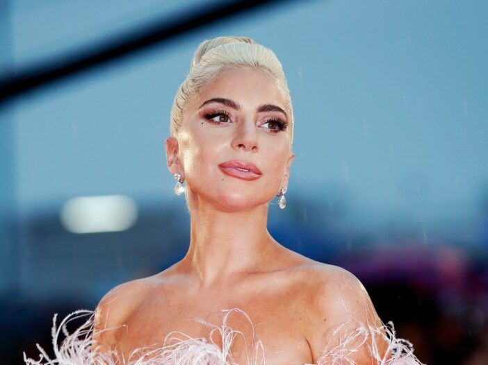Bukseløse Lady Gaga gir fans fantastisk utsikt over hennes beste eiendeler