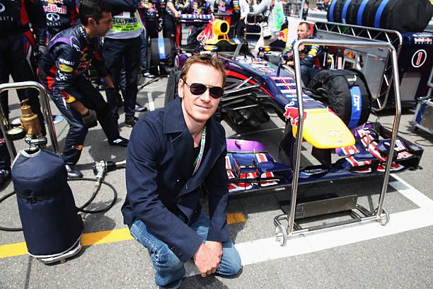 Michael Fassbender zapušča Hollywood, da bi postal voznik dirkalnika?