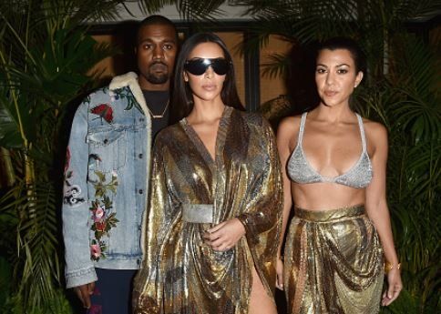 Kim Kardashian sa vzteká nad náklonnosťou Kanye Westa na Kourtney Kardashian?