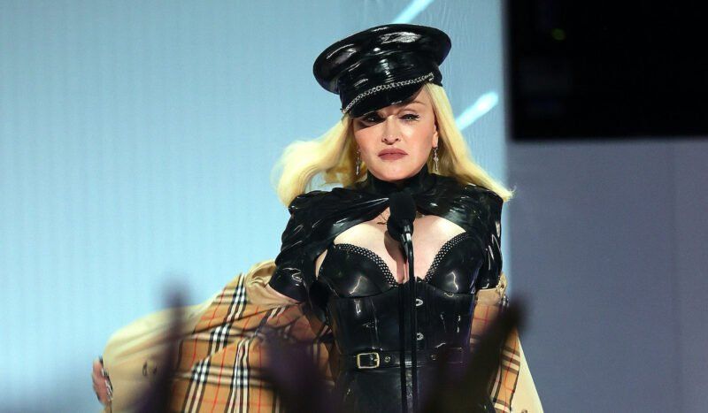 Top Madonna Story 2021: irreconocible después de una ola de cirugía plástica de $ 500,000