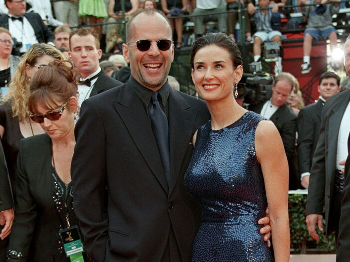 Bruce Willis ja Demi Moore koos punase vaiba üritusel, kui nad abiellusid