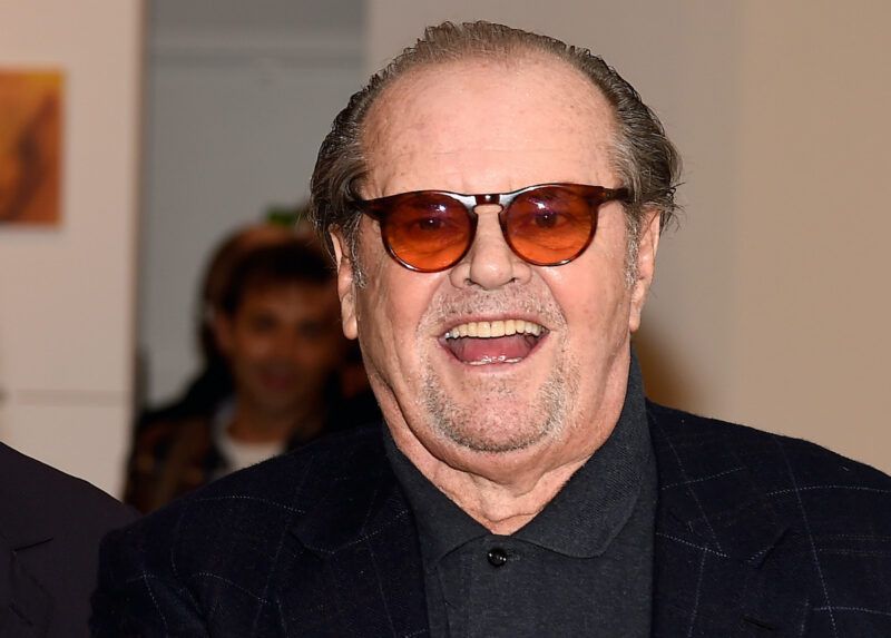 Jack Nicholson supuestamente 'mirando una sentencia de muerte' a 350 libras, dice fuente cuestionable