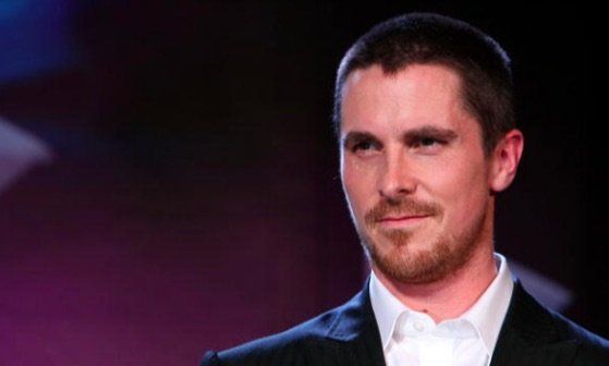 Christian Bale tilbød 100 millioner dollar for å spille Batman igjen?