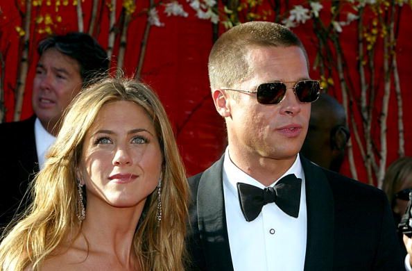 Jennifer Aniston NON si è appoggiata a Brad Pitt per superare la morte della mamma, nonostante il rapporto