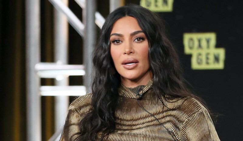 ¿Kim Kardashian 'completamente humillada' por la confesión de engaño de Kanye West?