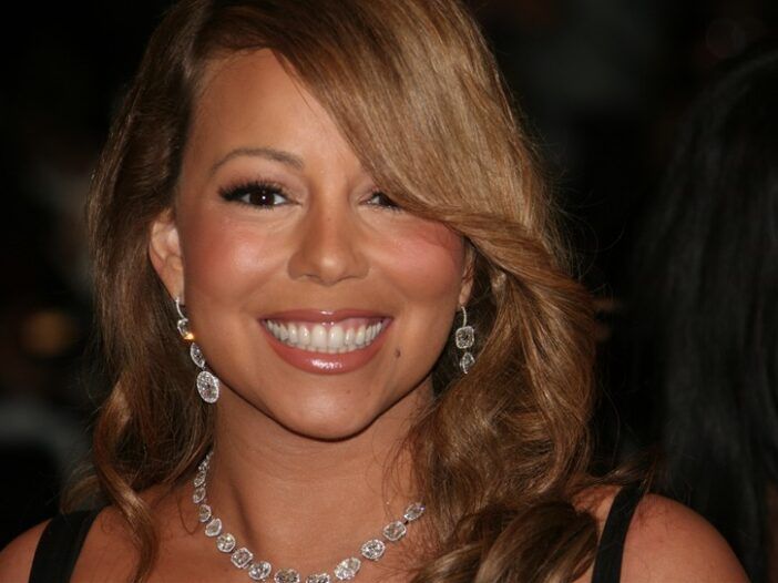 Mariah Carey planuoja 1 milijono dolerių kalėdines vestuves?