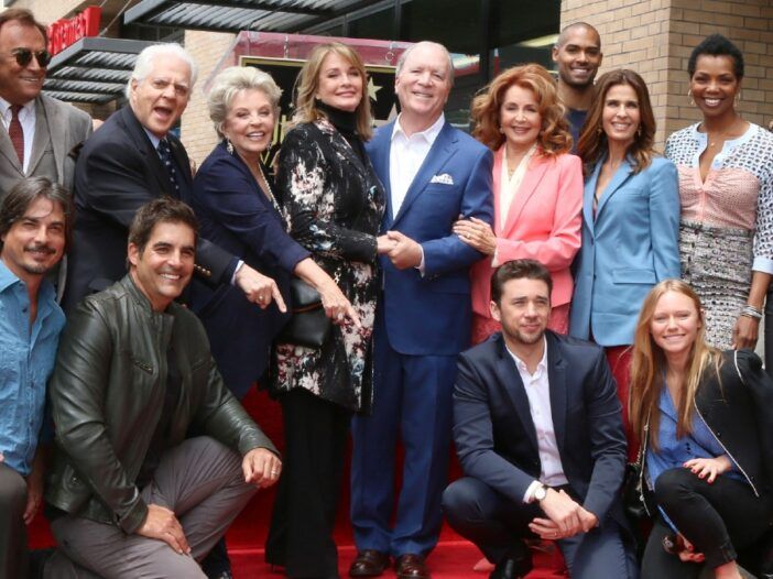 El elenco de Days Of Our Lives se reúne para una ceremonia del Paseo de la Fama de Hollywood