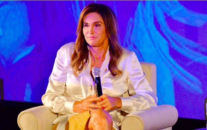 Caitlyn Jenner NO se hizo cargo de 'celebridad aprendiz', un año después del informe falso