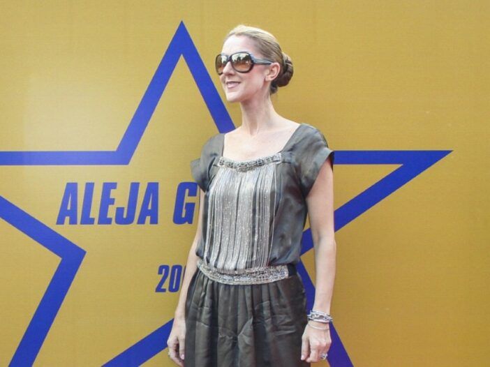 Rapport: Celine Dion lever på 'Fruit And Crackers', gjør 'utmattende treningsøkter' for turneen